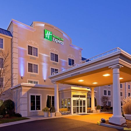 Holiday Inn Express Boston-Milford By Ihg Kültér fotó
