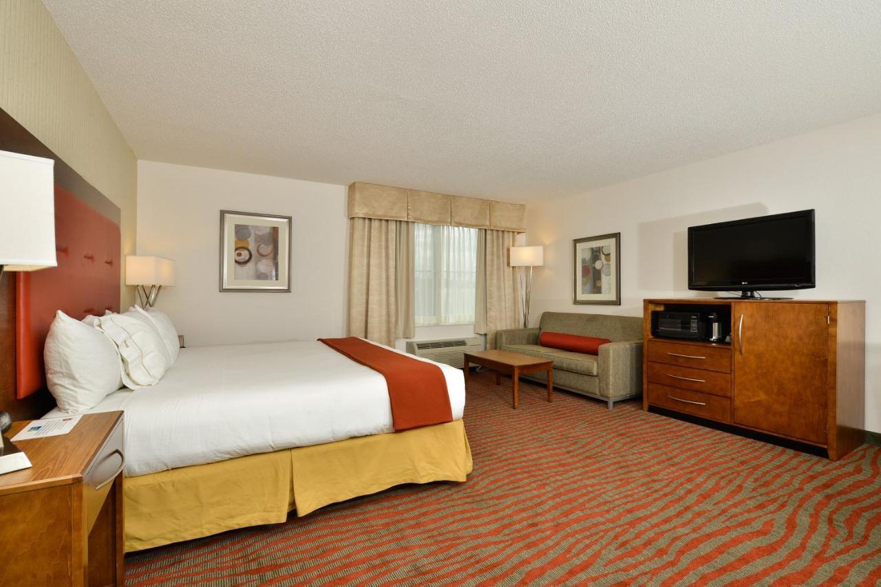 Holiday Inn Express Boston-Milford By Ihg Kültér fotó